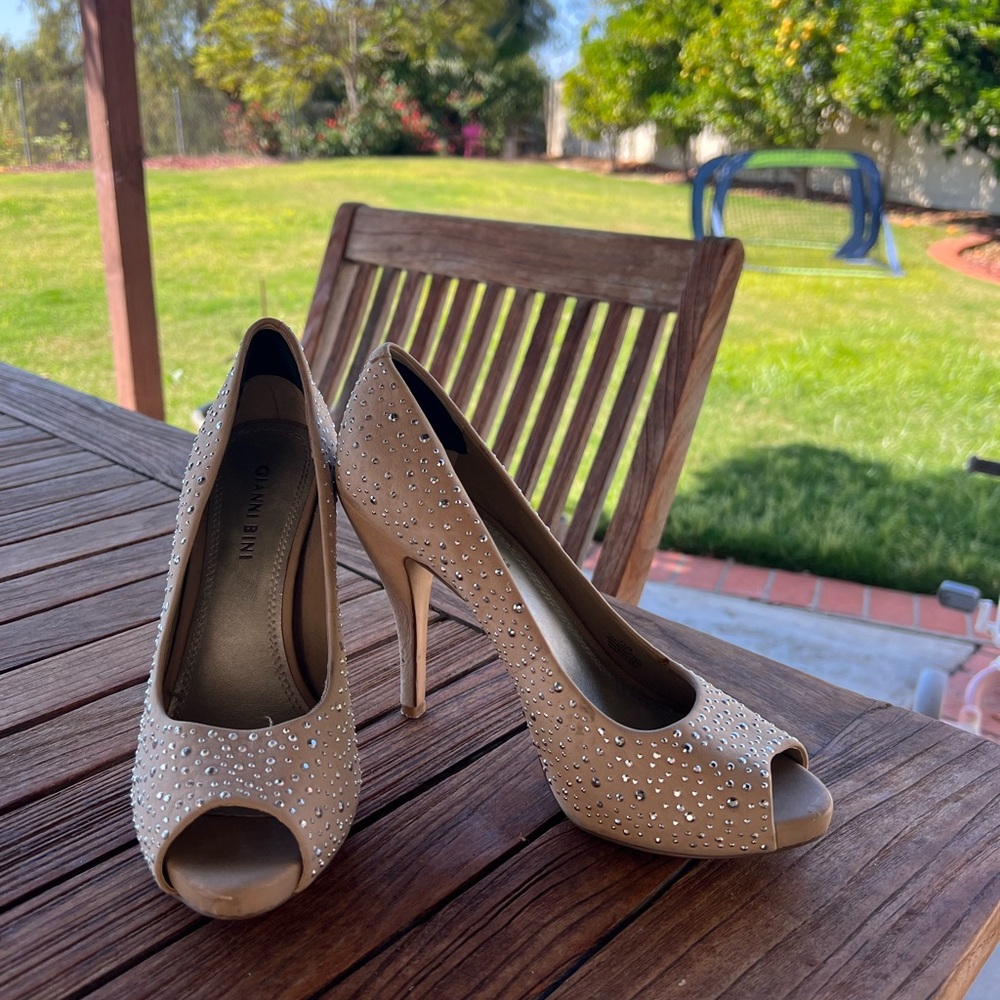Gianni Bini studded heels